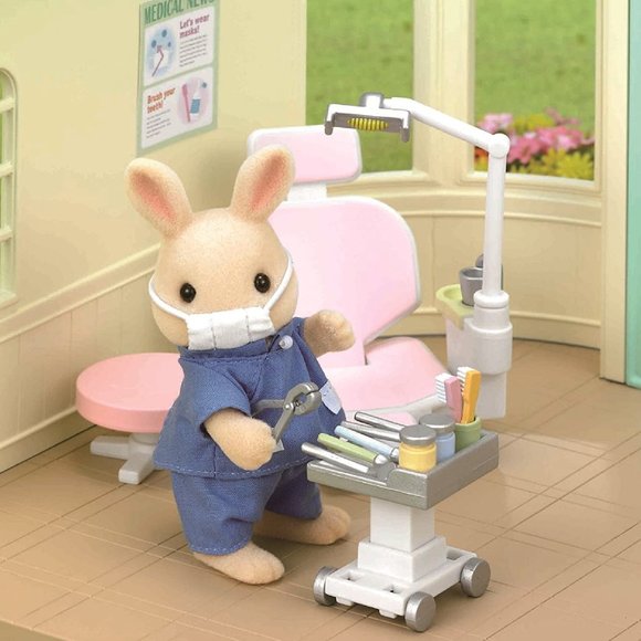 Calico Critters Other - Calico Critters DENTIST Rabbit Set Sylvanian Families From Japan